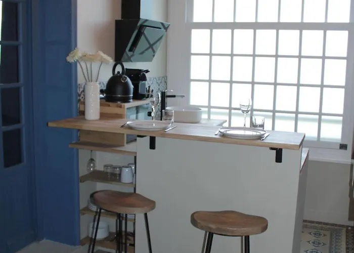 Clos Canteleu * Ла-Ривьер-Сен-Совёр